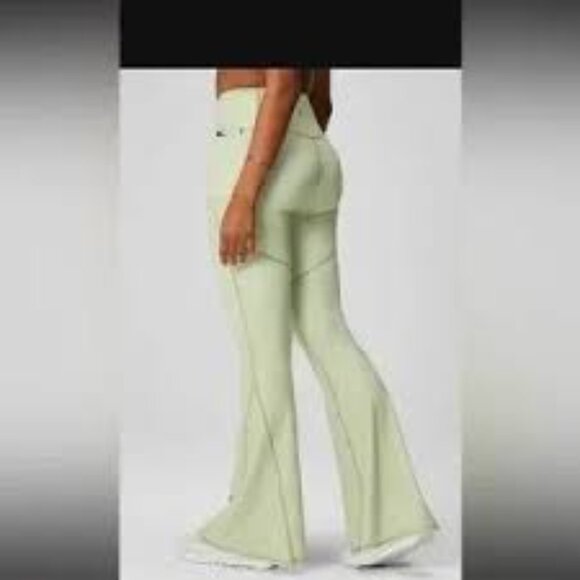 NWT Fabletics Set - Fiddle (Lrg / XL-Short) - Picture 6 of 6